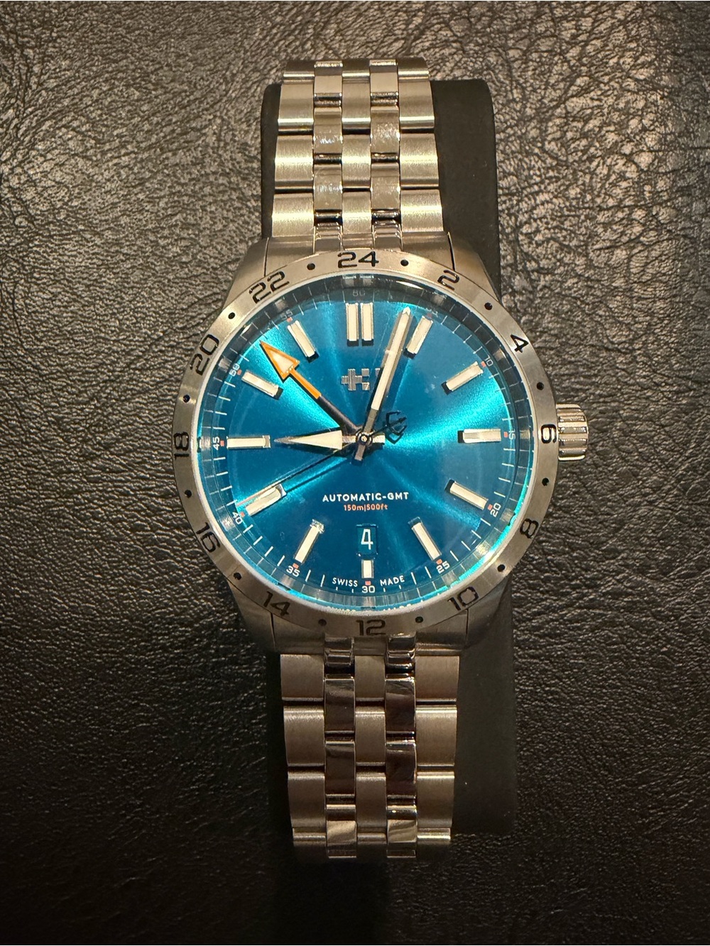 Christopher Ward C63 Sealander GMT 39mm on Consort Bracelet Dragonfly Blue Dial - Picture 3 of 9